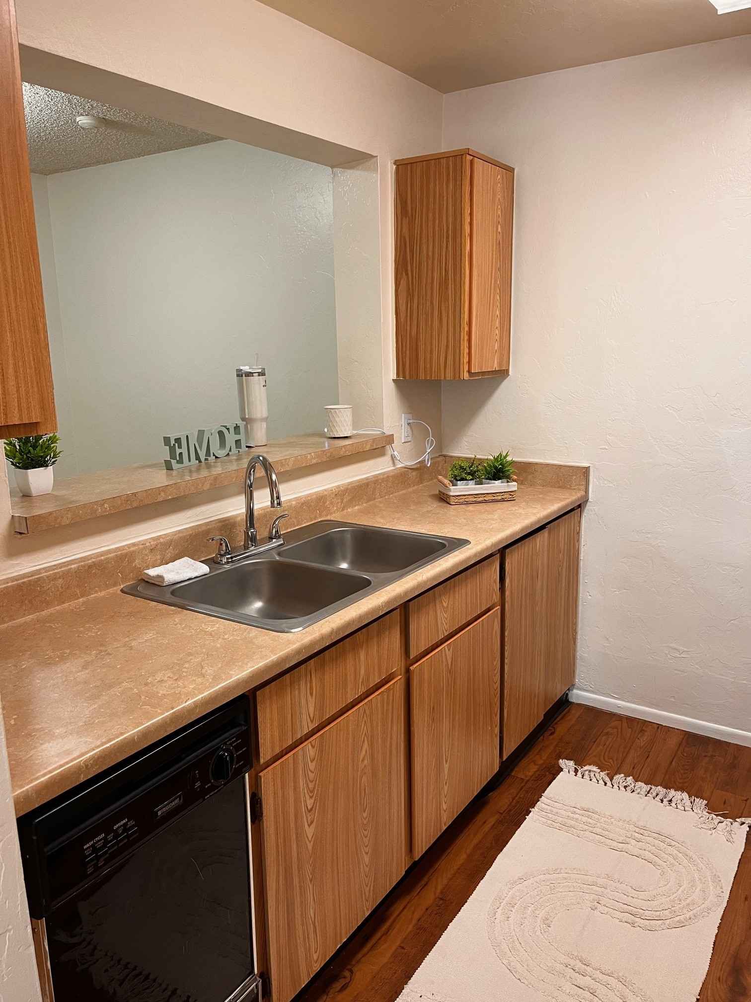 deluxe kitchen