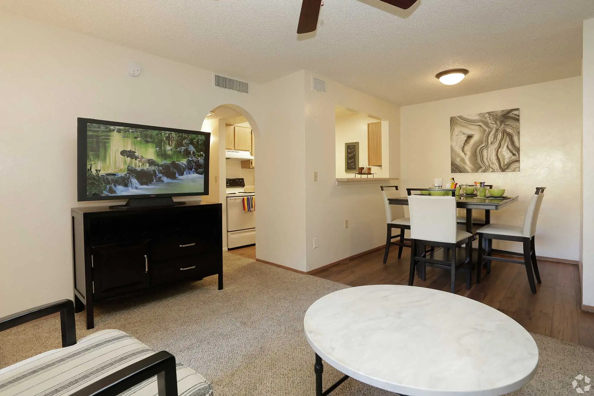 Silverado Apartments apartment spacious living area